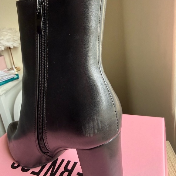 PRICE IS FIRM. Black Blocked Heel Booties (right foot bootie has scuff marks) - Picture 7 of 10
